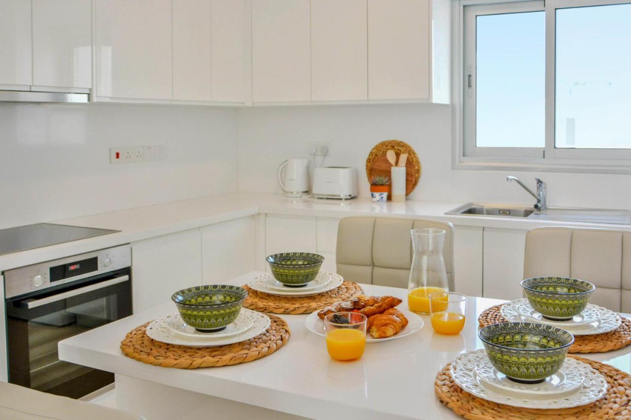 Phaedrus Living: Seaside Luxury Flat Lighthouse 67 Apartment Paphos Exterior photo